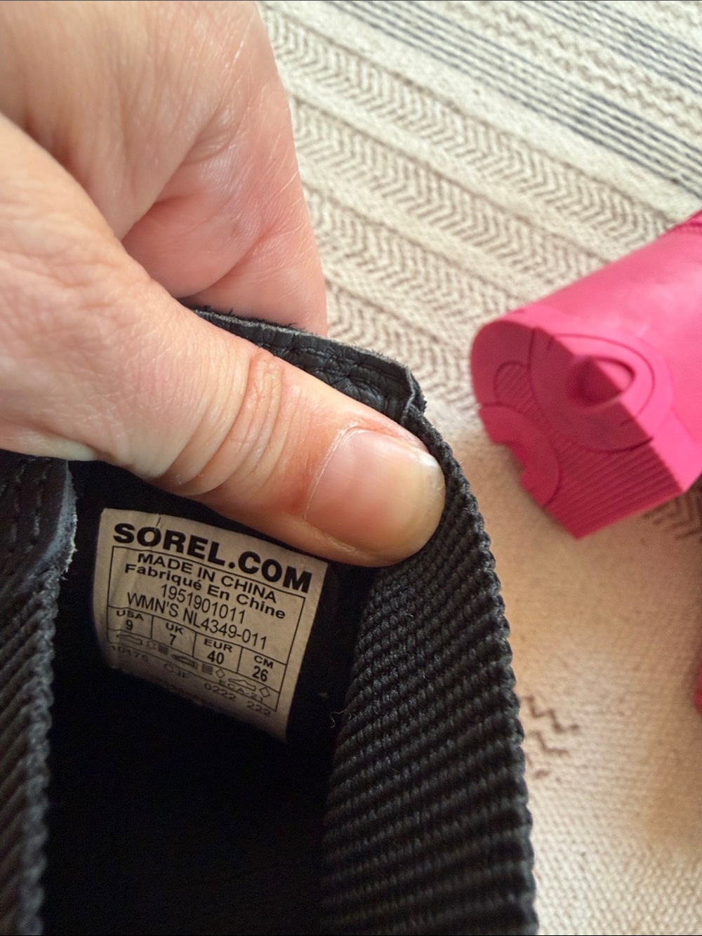 Sorel Black Chelsea Heeled Boots with Hot Pink Platform - Picture 2 of 5
